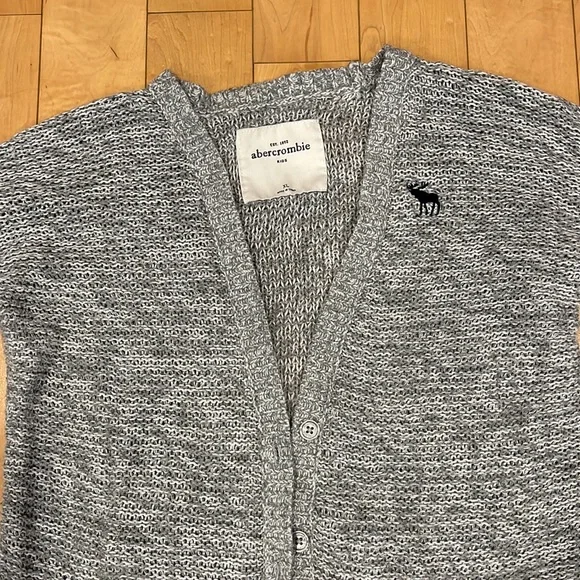 Girl’s Abercrombie Cardigan - Picture 2 of 3
